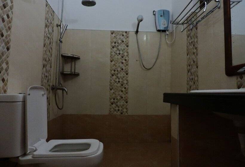 デラックスルーム, Water Edge Resort