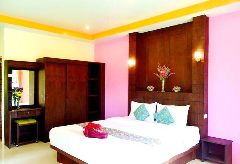 Medencére Néző Deluxe Szoba, Peaceful Resort Koh Lanta