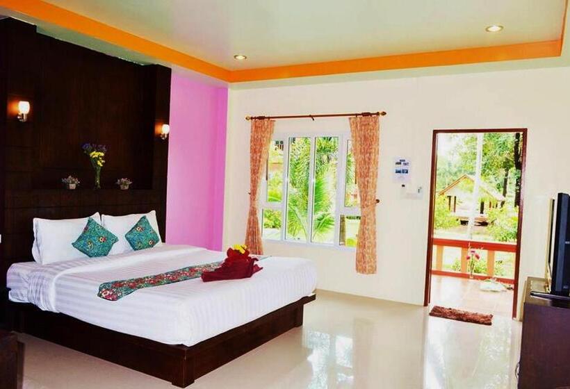 Deluxe Bungalow, Peaceful Resort Koh Lanta