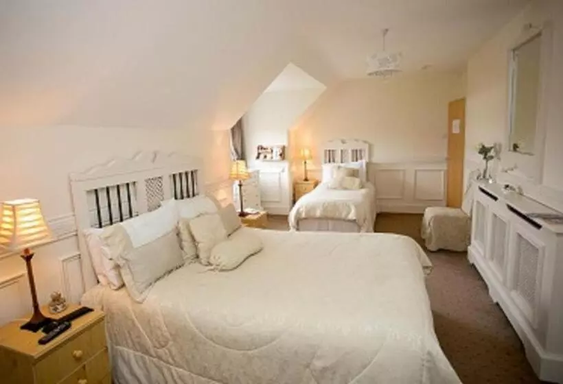 اتاق استاندارد سه تخته با چشمانداز باغ, San Juan B&b