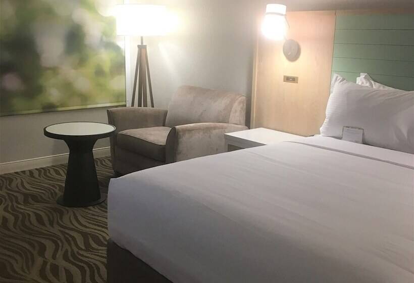 Номер Стандарт Двуспальная Кровать, Wyndham Garden Lake Buena Vista Disney Springs® Resort Area