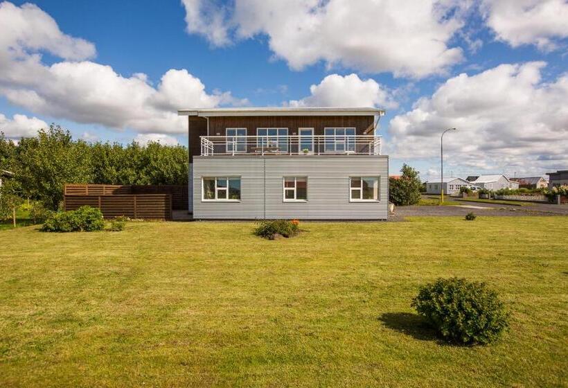 اتاق استاندارد با سرویس بهداشتی مشترک, Kvöldstjarnan Gistiheimili