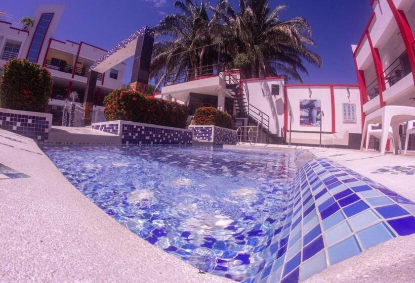 デラックストリプルルーム, Adults Only Bora Bora Beach