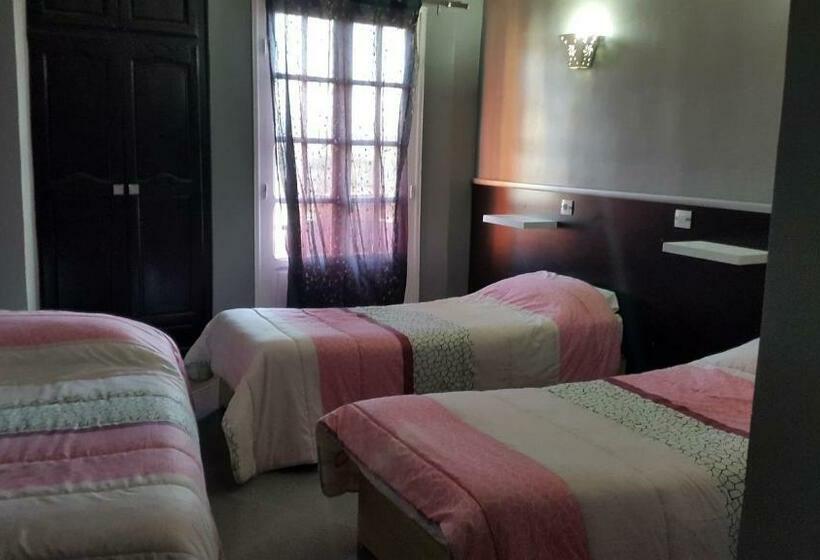 اتاق استاندارد سه نفره, La Brise
