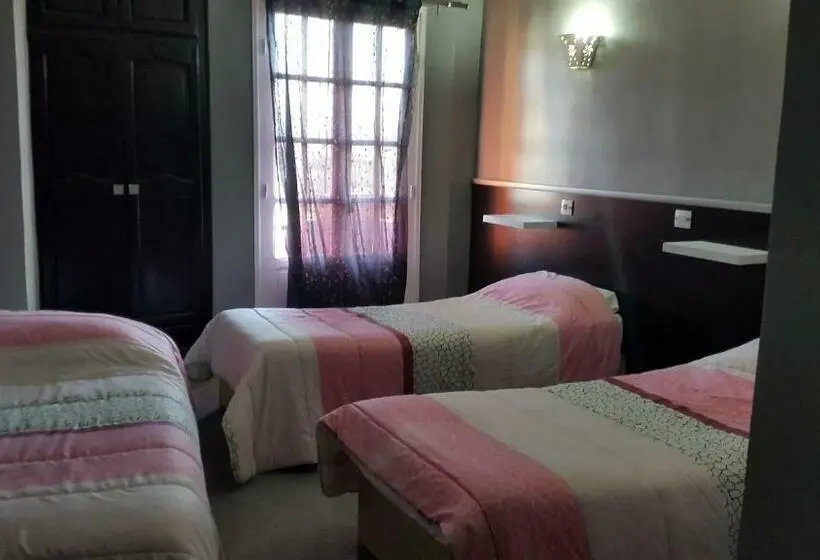 اتاق استاندارد سه نفره, La Brise