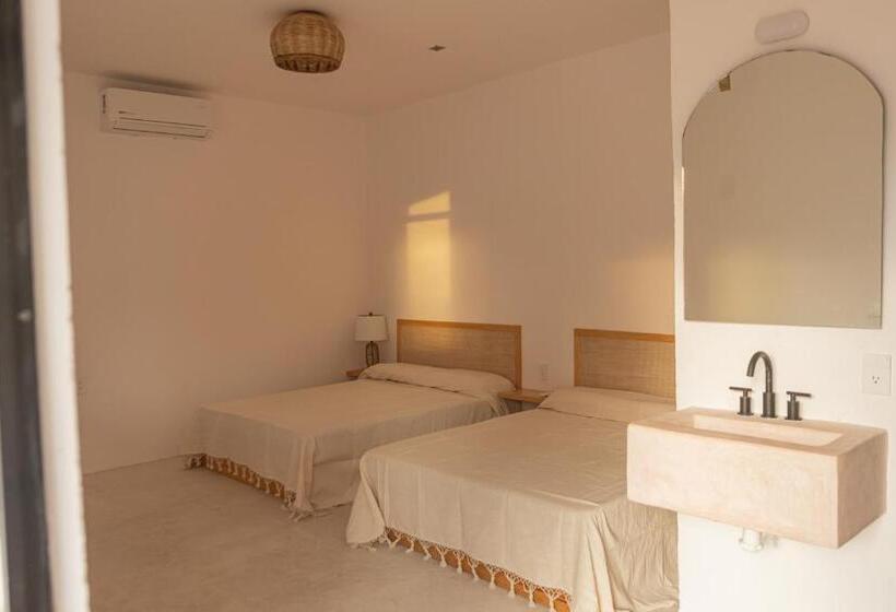 スタンダード４人部屋, La Punta Rooms