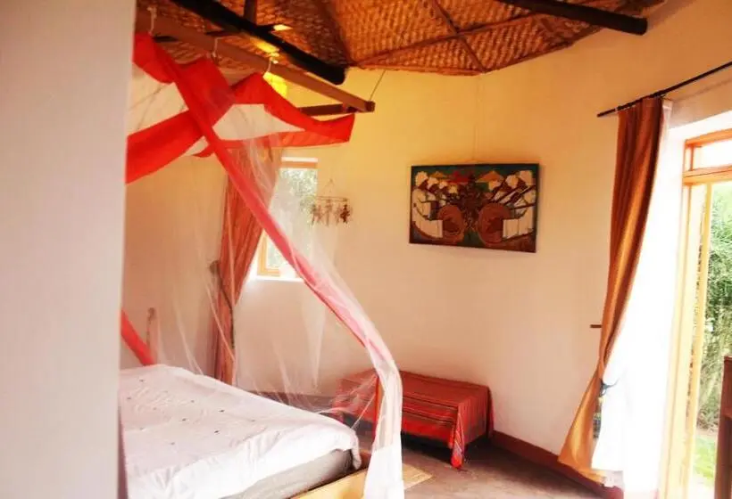 Deluxe room with river view, Bugesera Lodge