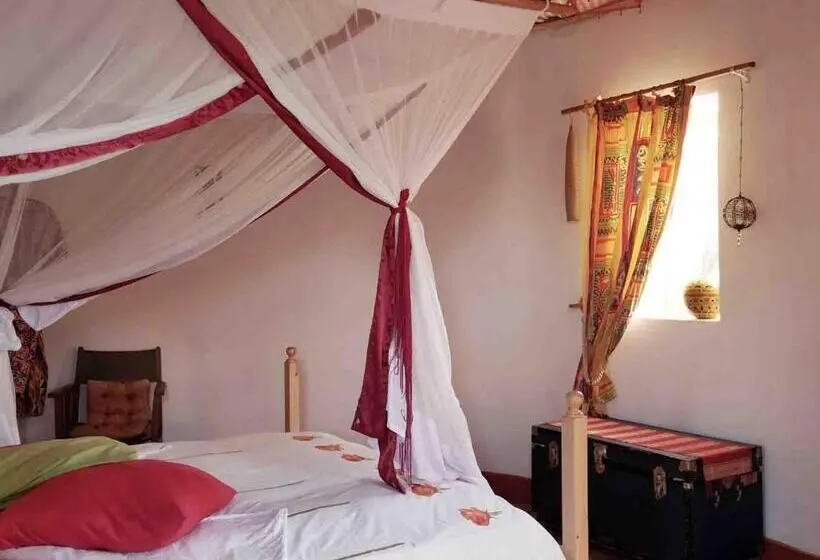 Deluxe room with river view, Bugesera Lodge