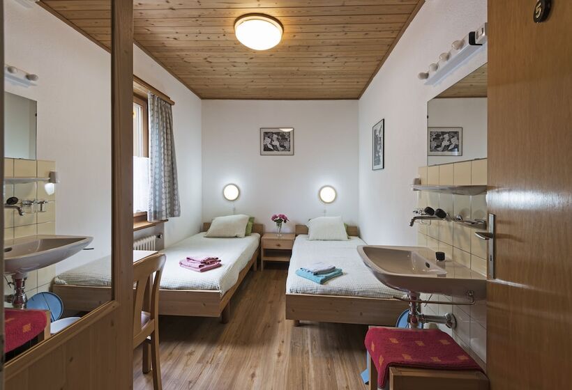 带共用浴室的标准房间, B&b Pranzaira