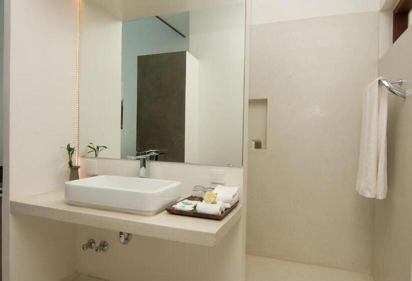 اتاق لوکس با بالکن, Apsara Residence