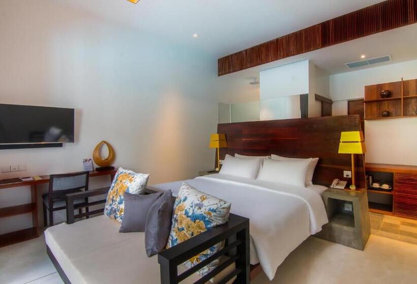 اتاق استاندارد با چشم‌انداز استخر, Apsara Residence