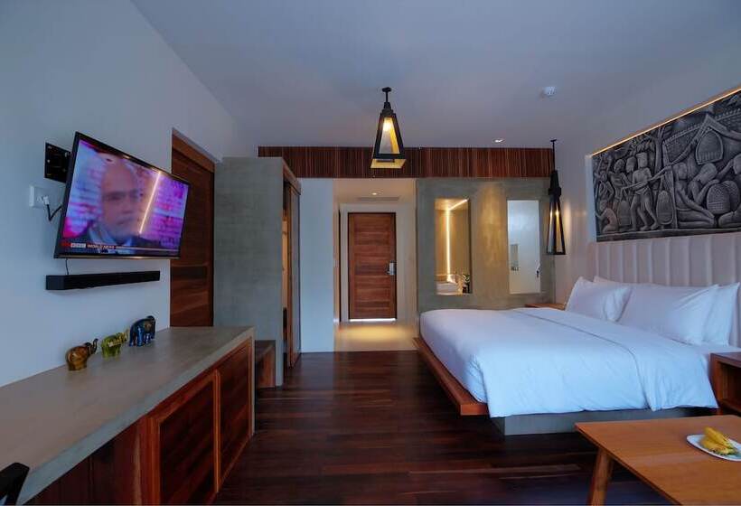 اتاق لوکس با چشم‌انداز استخر, Apsara Residence