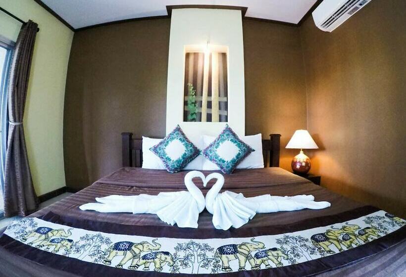 اتاق سوپریور, Baanmo Resort