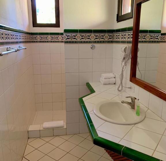 غرفة قياسية مزوَّدة بتراس, Cantarana