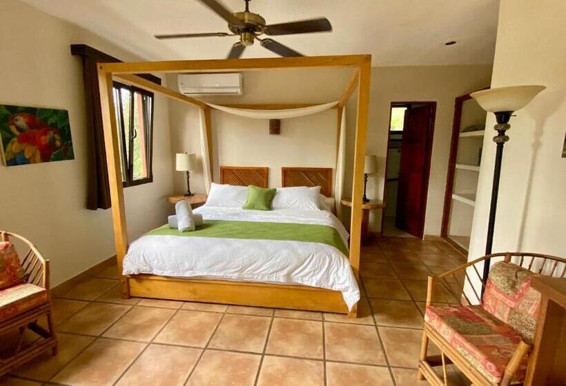 발코니 디럭스 룸, Cantarana