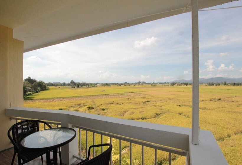 スタンダードスタジオ, Him Doi House