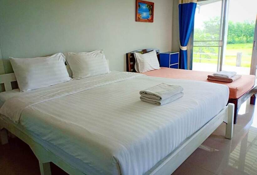 デラックスルーム, Him Doi House