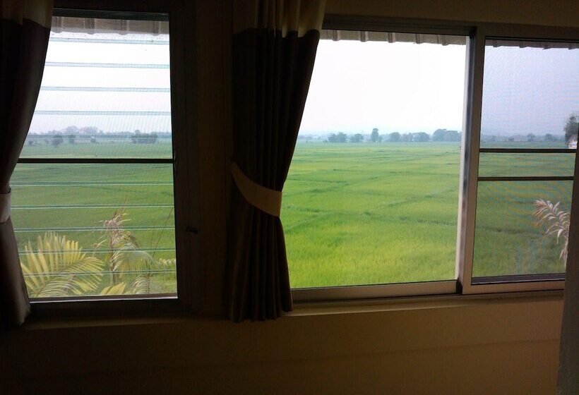 スイート, Him Doi House