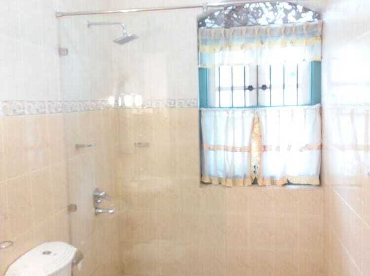 Номер Стандарт, Manor House, Kandy, Lka