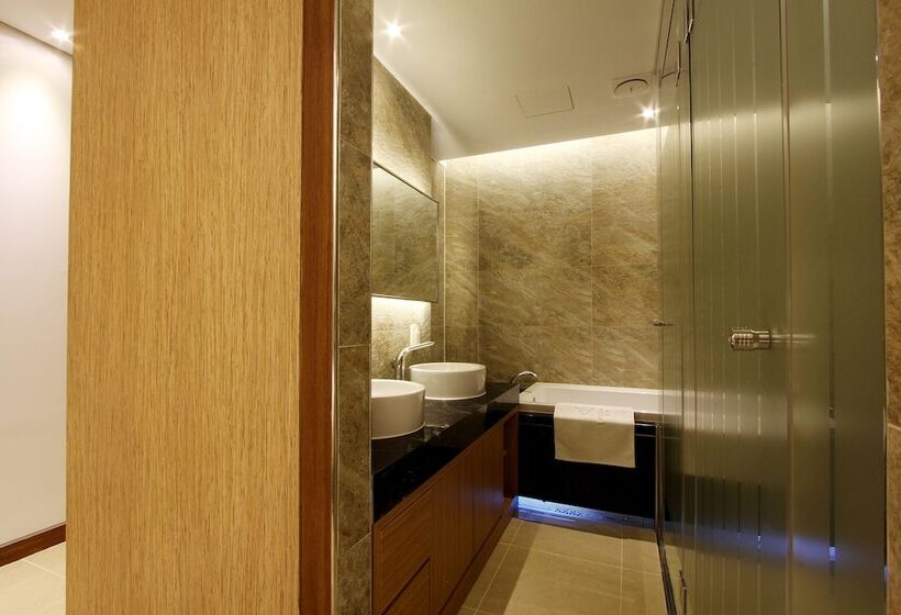 غرفة قياسية, Royal Prime