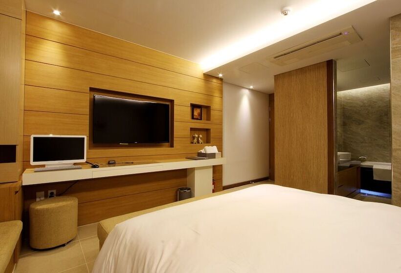 غرفة قياسية, Royal Prime