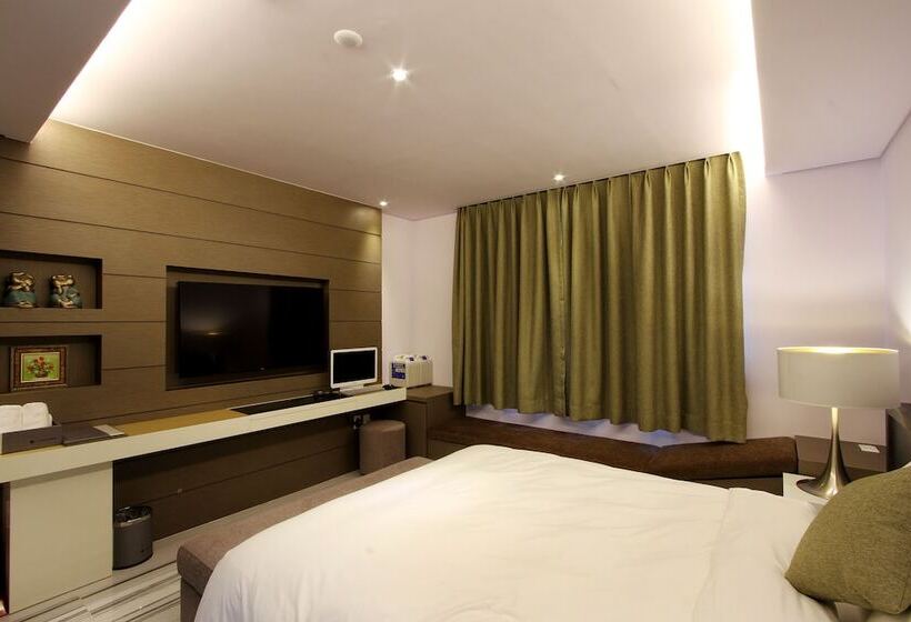 غرفة قياسية, Royal Prime