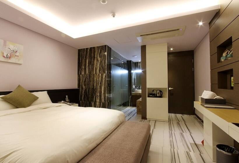 غرفة قياسية, Royal Prime