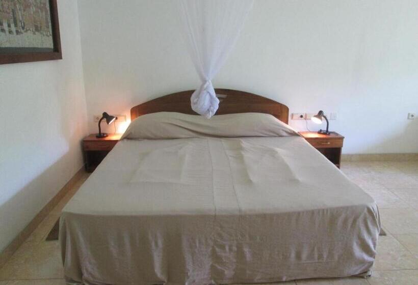 디럭스 룸, Raja Beach