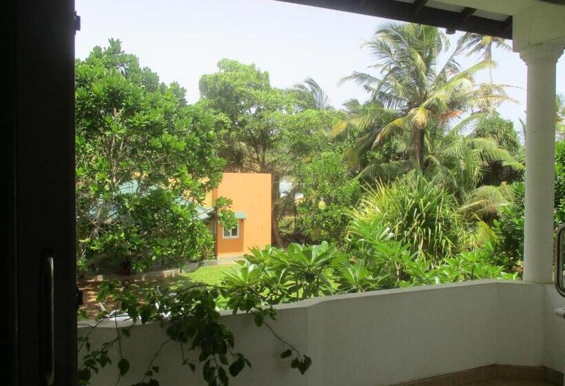 스탠다드 발코니 룸, Raja Beach