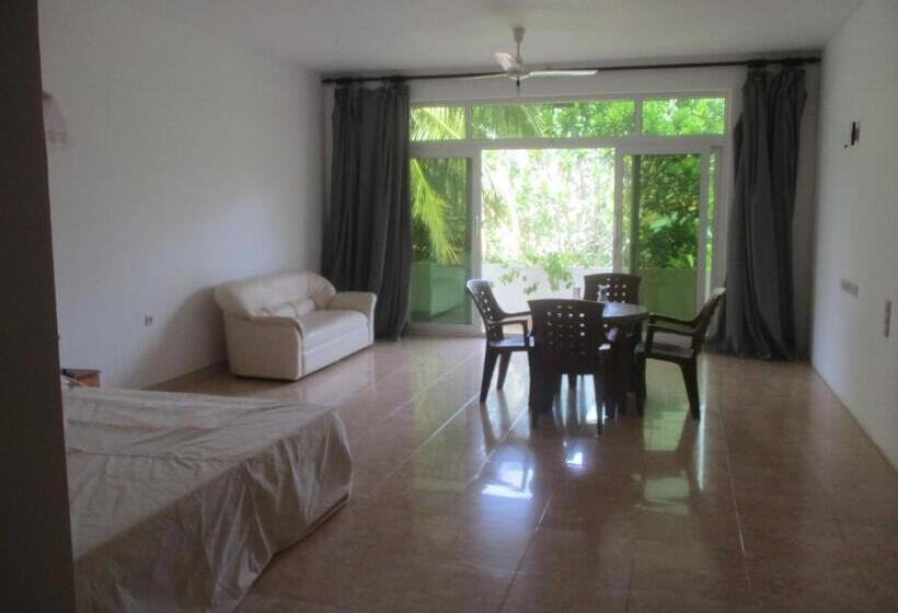 스탠다드 발코니 룸, Raja Beach