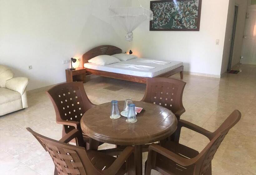 스탠다드 발코니 룸, Raja Beach