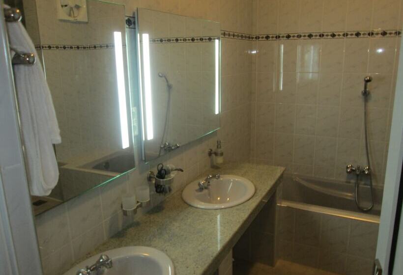 스탠다드 발코니 룸, Raja Beach