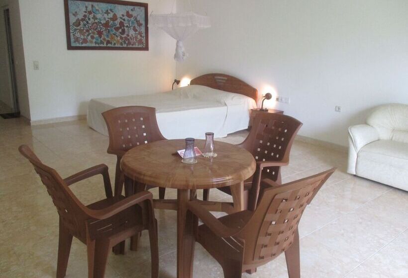 스탠다드 발코니 룸, Raja Beach