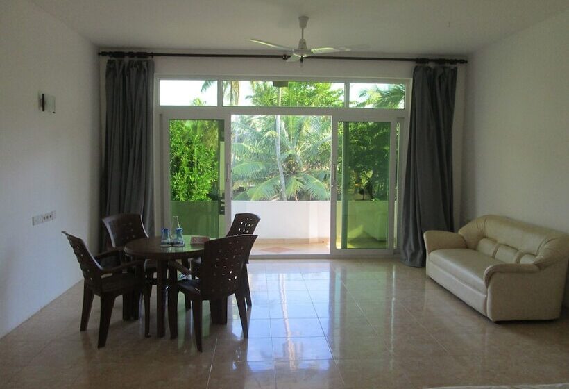 스탠다드 발코니 룸, Raja Beach