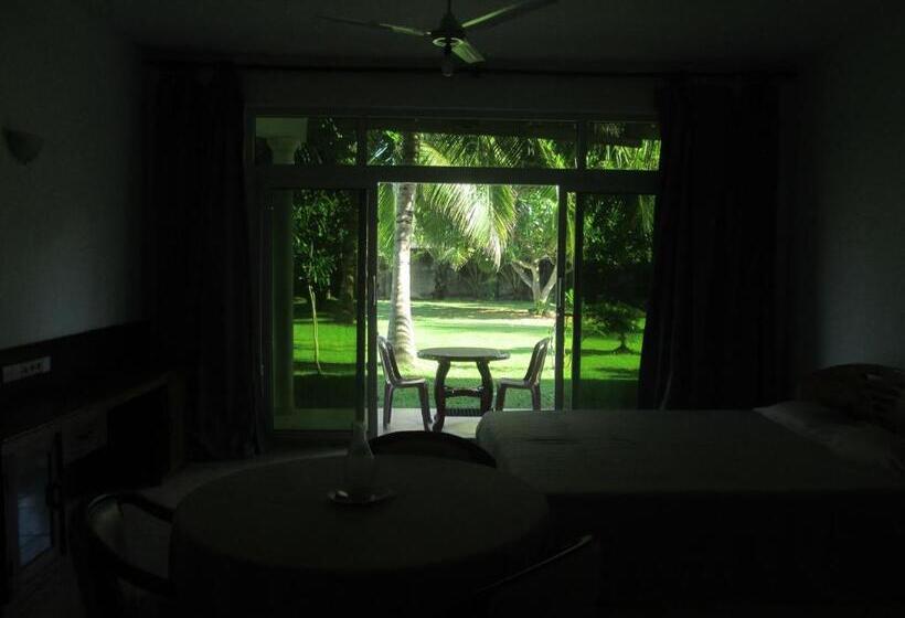 디럭스 패밀리 룸, Raja Beach