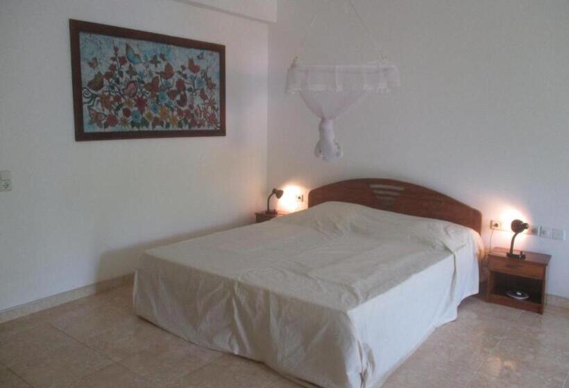 스탠다드 발코니 룸, Raja Beach