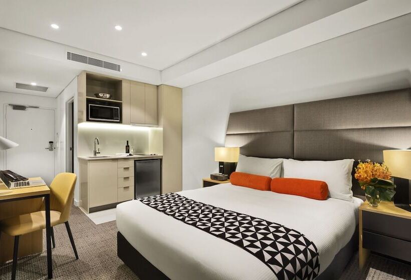 标准工作室, Quest St Leonards