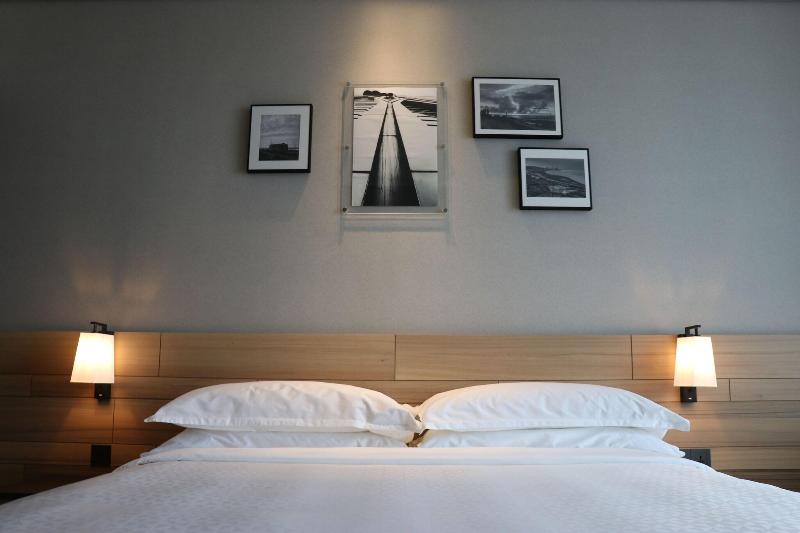 豪华工作室, Quest St Leonards