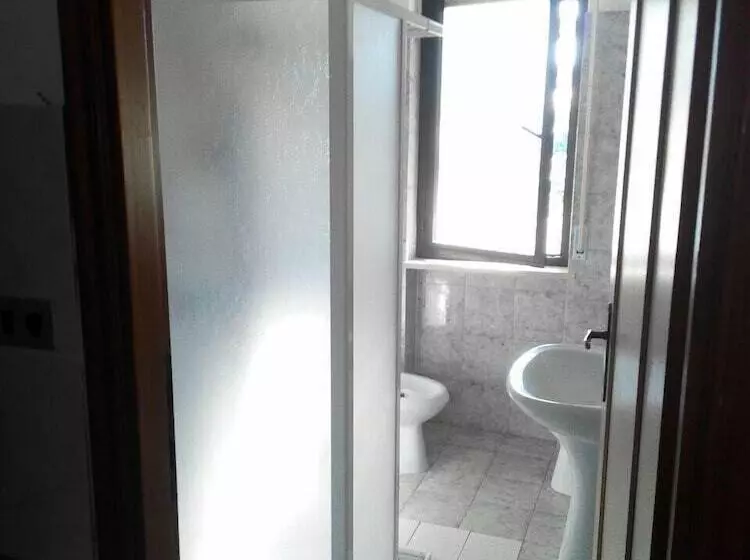 استودیوی استاندارد, Residence Primula