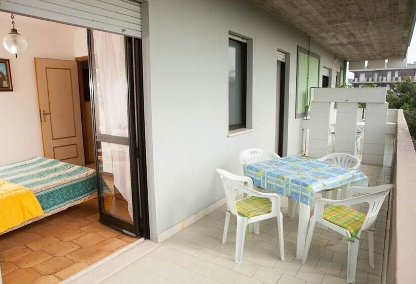 شقة غرفة واحدة, Residence Primula