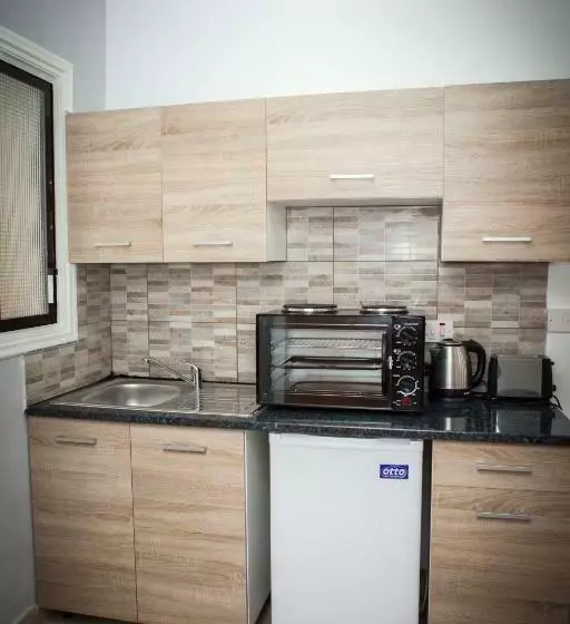 استودیوی استاندارد, Alecos Hotel Apartments