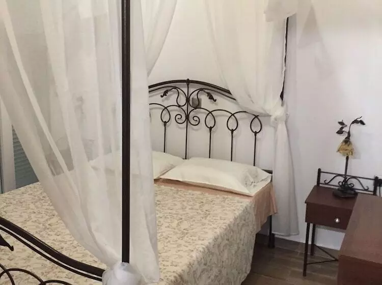 خانه 2 خوابه, Anastasia Studios, Apartments & Suites