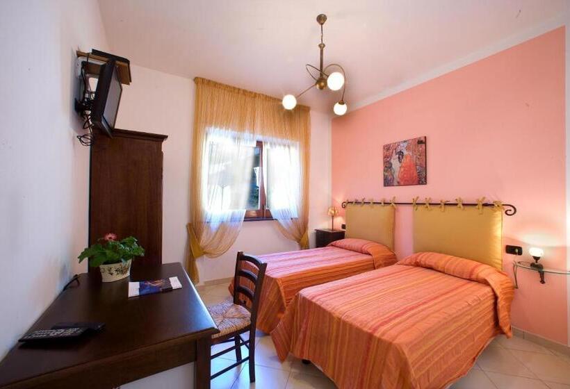 标准间, Casa Pendola