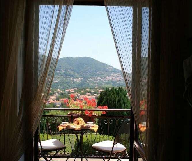 标准三人间, Casa Pendola