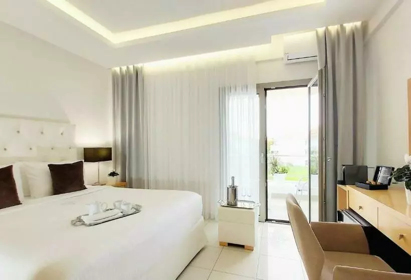 Romanttinen Huone, Akrogiali Exclusive