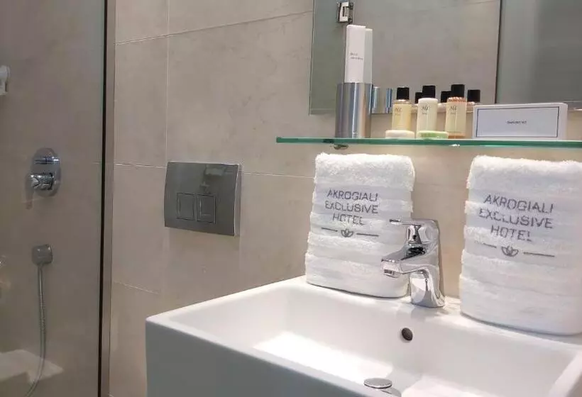 Juniorsviitti Puutarhanäkymä, Akrogiali Exclusive