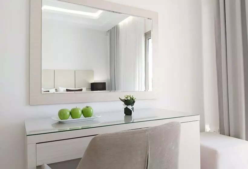 Superior-huone, Akrogiali Exclusive
