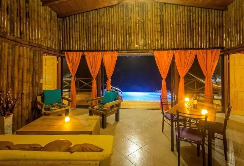 ツーベッドルーム　ヴィラ, Arenal Waterfall Lodge Villas