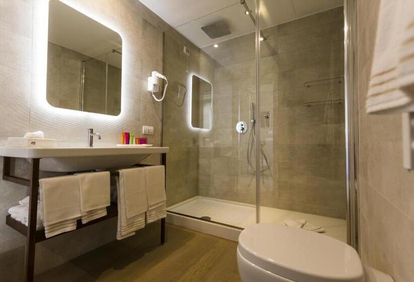 Номер Economy, Calaponte