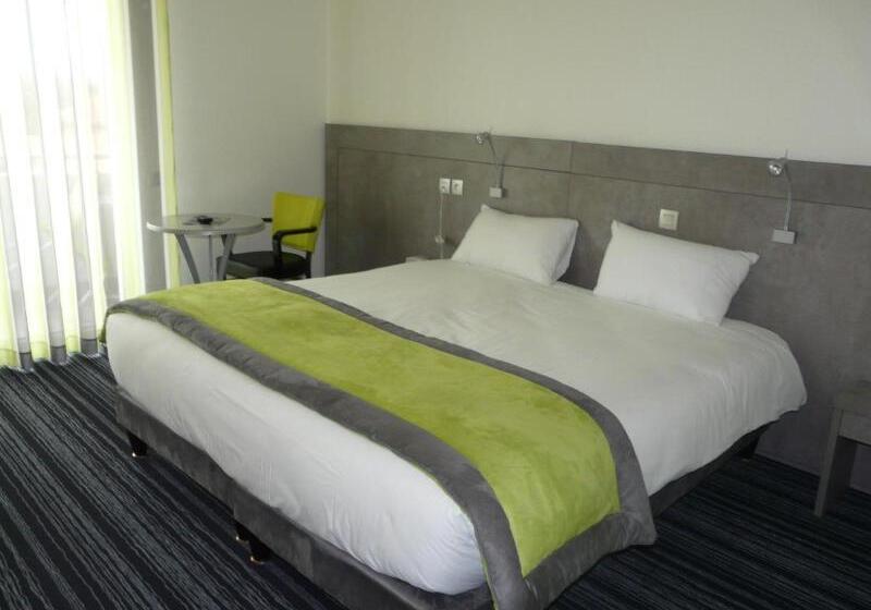 غرفة قياسية, Busan Central